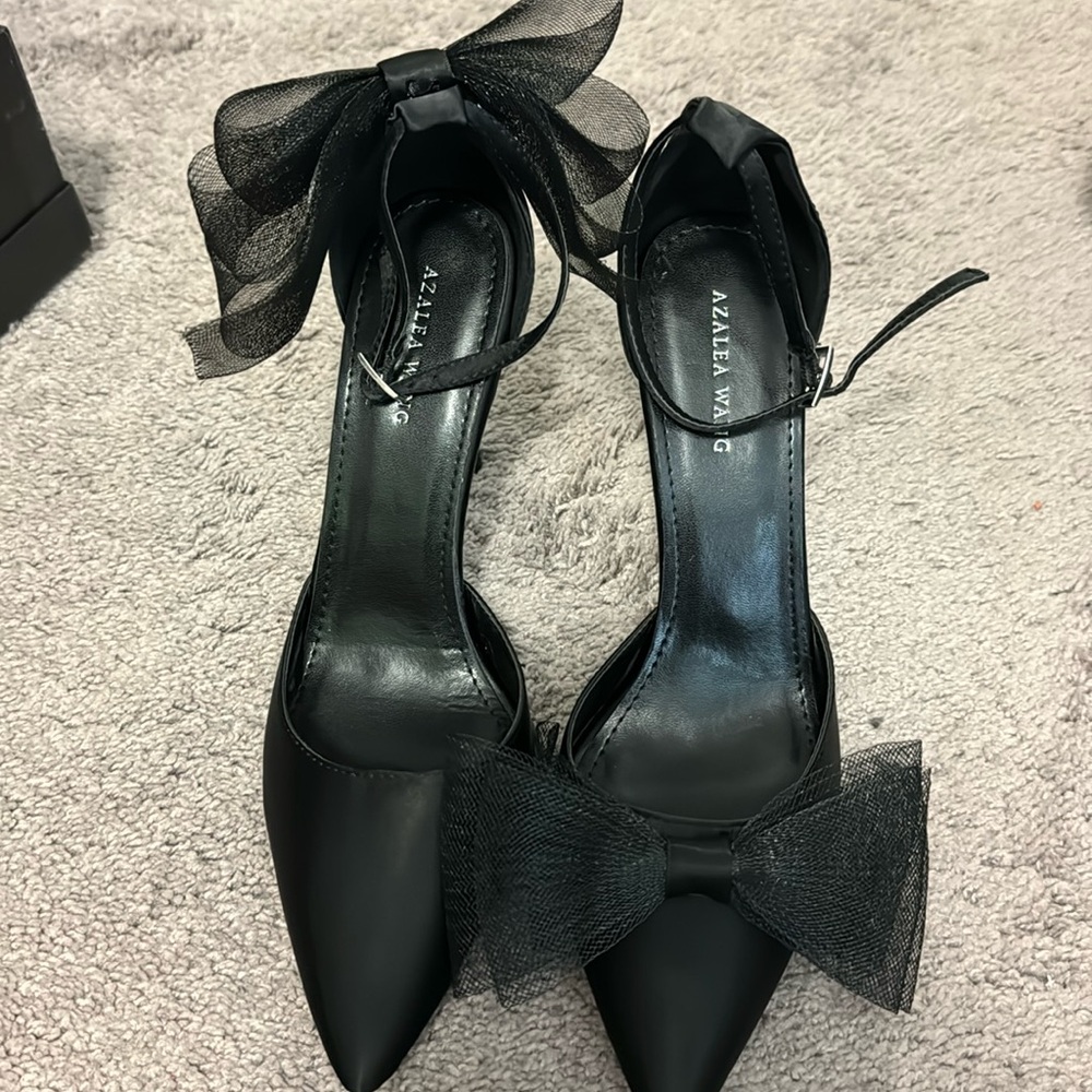 Azalea Wang, size 10, black heels.